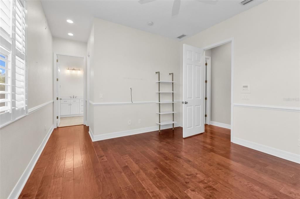 For Sale: $1,100,000 (5 beds, 4 baths, 5761 Square Feet)