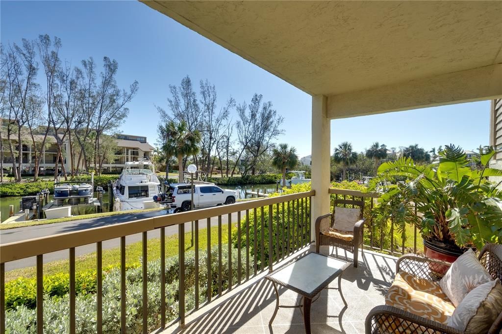 For Sale: $849,000 (3 beds, 2 baths, 2597 Square Feet)