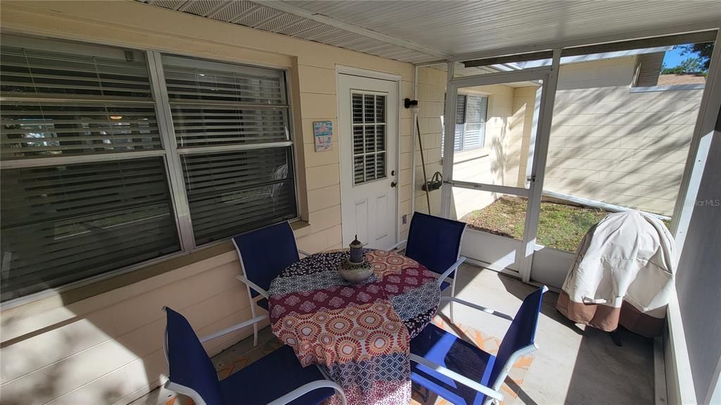 待售: $140,000 (2 贝兹, 2 浴室, 1151 平方英尺)