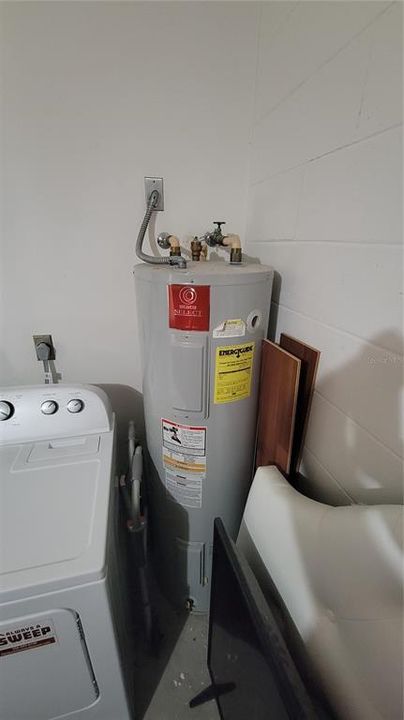 待售: $140,000 (2 贝兹, 2 浴室, 1151 平方英尺)