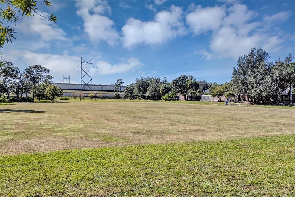 Activo con contrato: $519,000 (3 camas, 2 baños, 1762 Pies cuadrados)