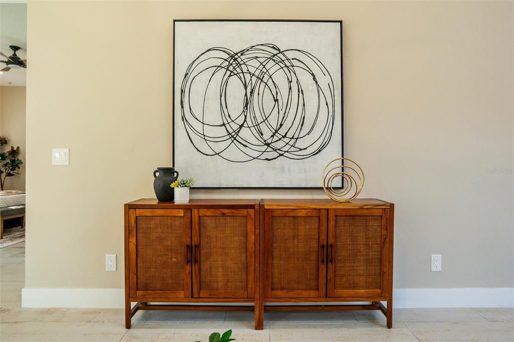 На продажу: $654,900 (3 спален, 2 ванн, 2145 Квадратных фут)