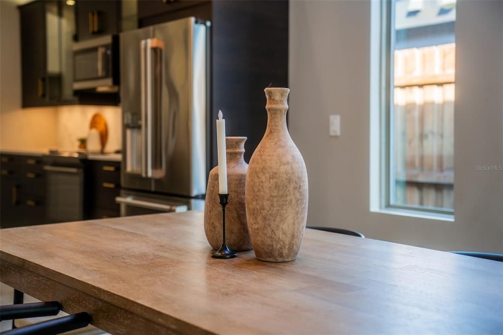 На продажу: $654,900 (3 спален, 2 ванн, 2145 Квадратных фут)