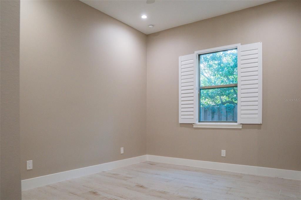 На продажу: $654,900 (3 спален, 2 ванн, 2145 Квадратных фут)