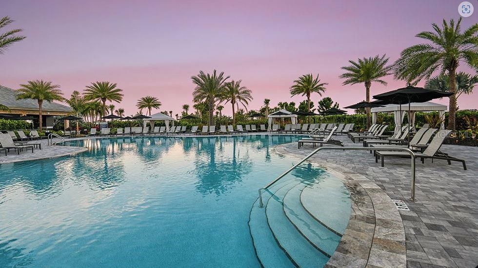 合同活跃: $938,273 (3 贝兹, 3 浴室, 2435 平方英尺)