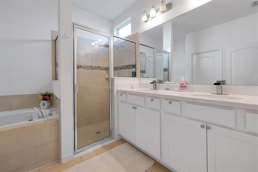 На продажу: $659,000 (5 спален, 3 ванн, 3095 Квадратных фут)