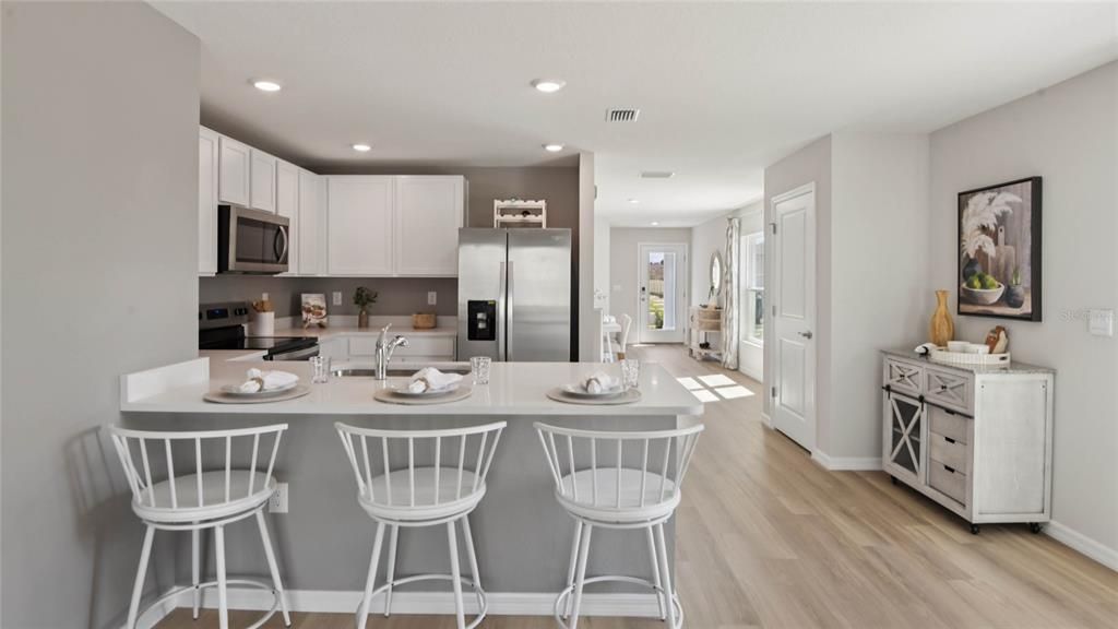 Active With Contract: $271,990 (3 beds, 2 baths, 1504 Square Feet)