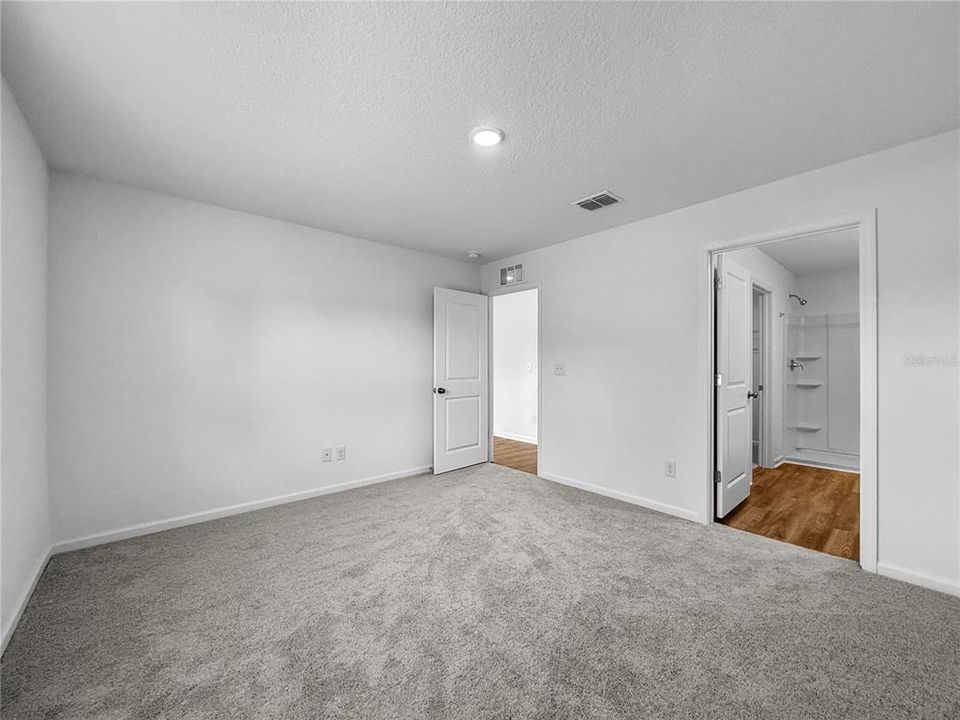 For Rent: $1,815 (3 beds, 2 baths, 1290 Square Feet)