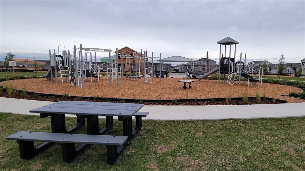 Active With Contract: $2,350 (3 beds, 2 baths, 1782 Square Feet)