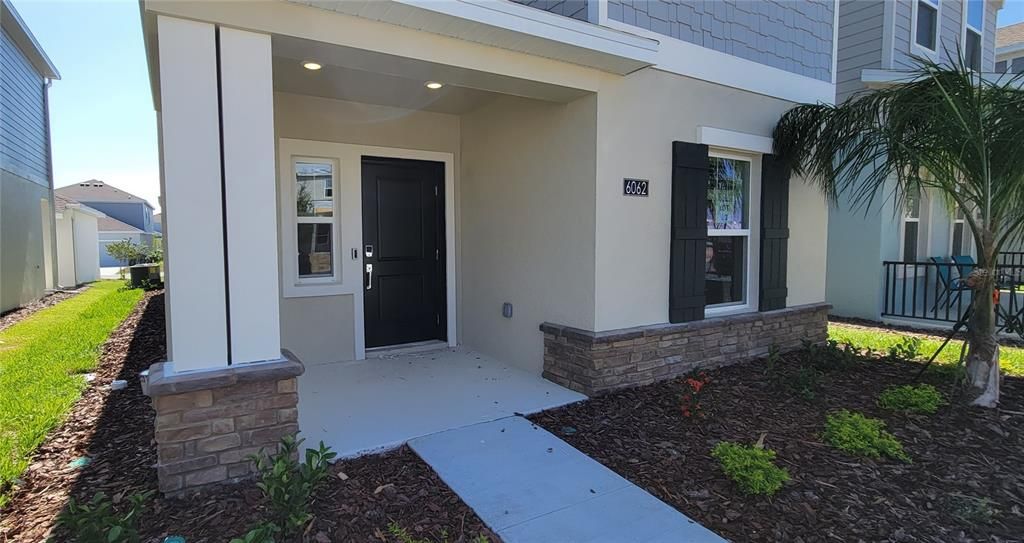 Active With Contract: $2,350 (3 beds, 2 baths, 1782 Square Feet)