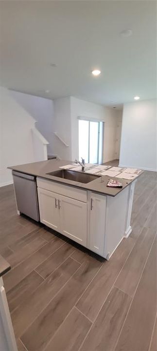 Active With Contract: $2,350 (3 beds, 2 baths, 1782 Square Feet)