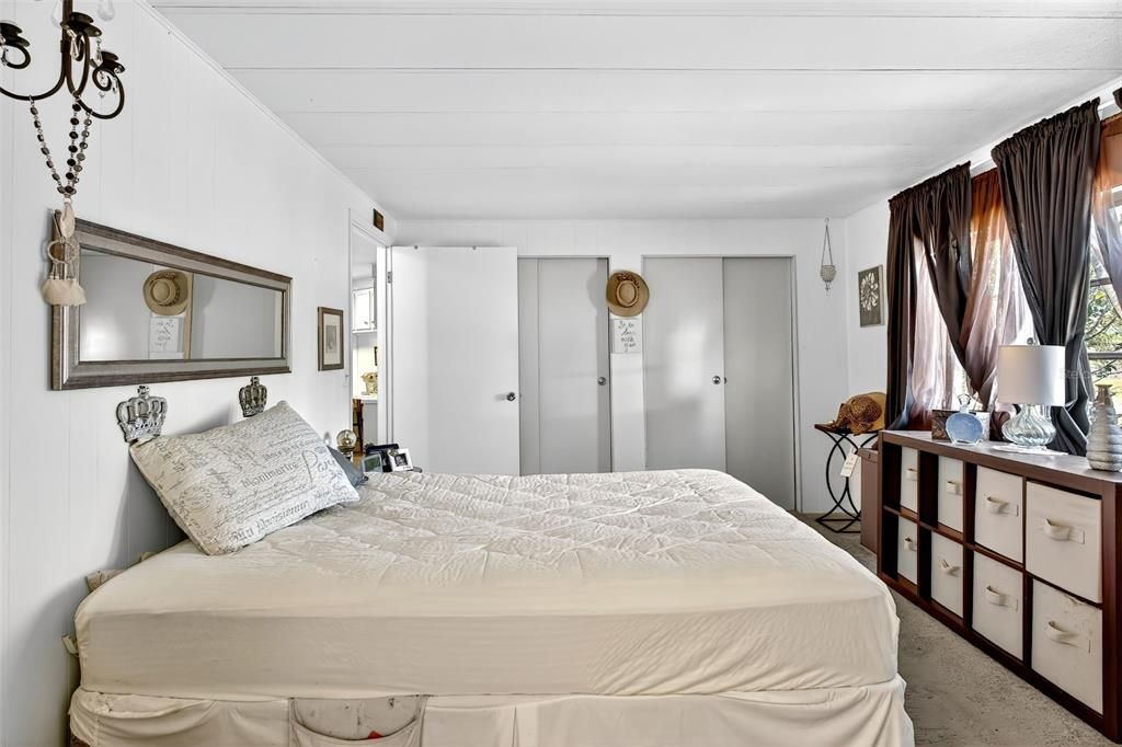 For Sale: $110,000 (2 beds, 2 baths, 1440 Square Feet)