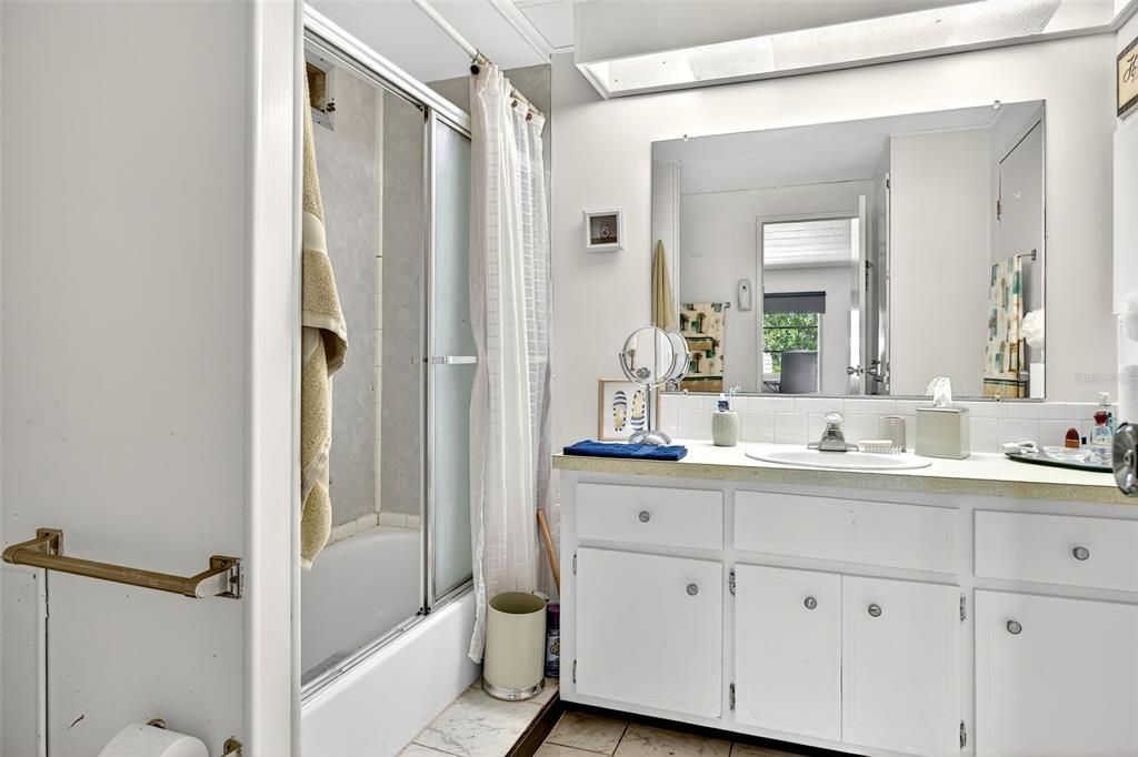 For Sale: $110,000 (2 beds, 2 baths, 1440 Square Feet)