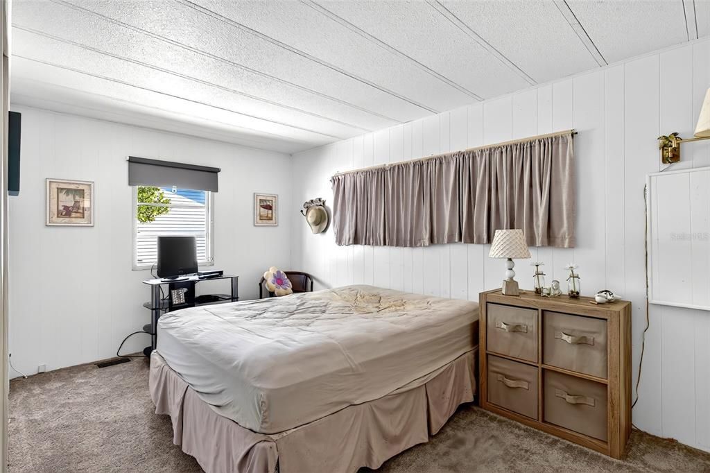 For Sale: $110,000 (2 beds, 2 baths, 1440 Square Feet)