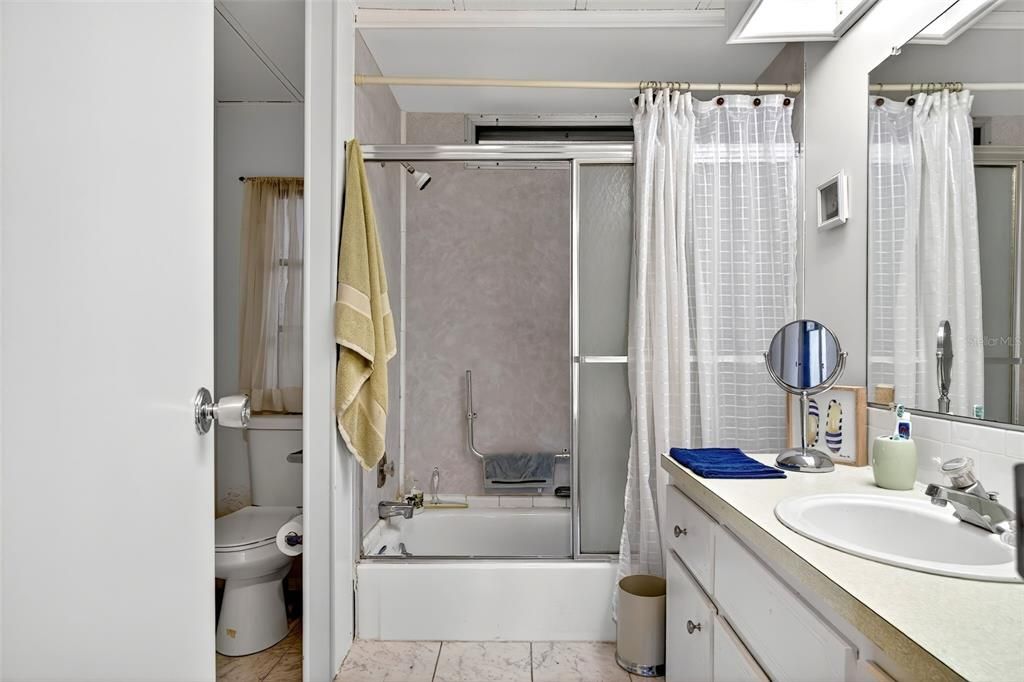 For Sale: $110,000 (2 beds, 2 baths, 1440 Square Feet)