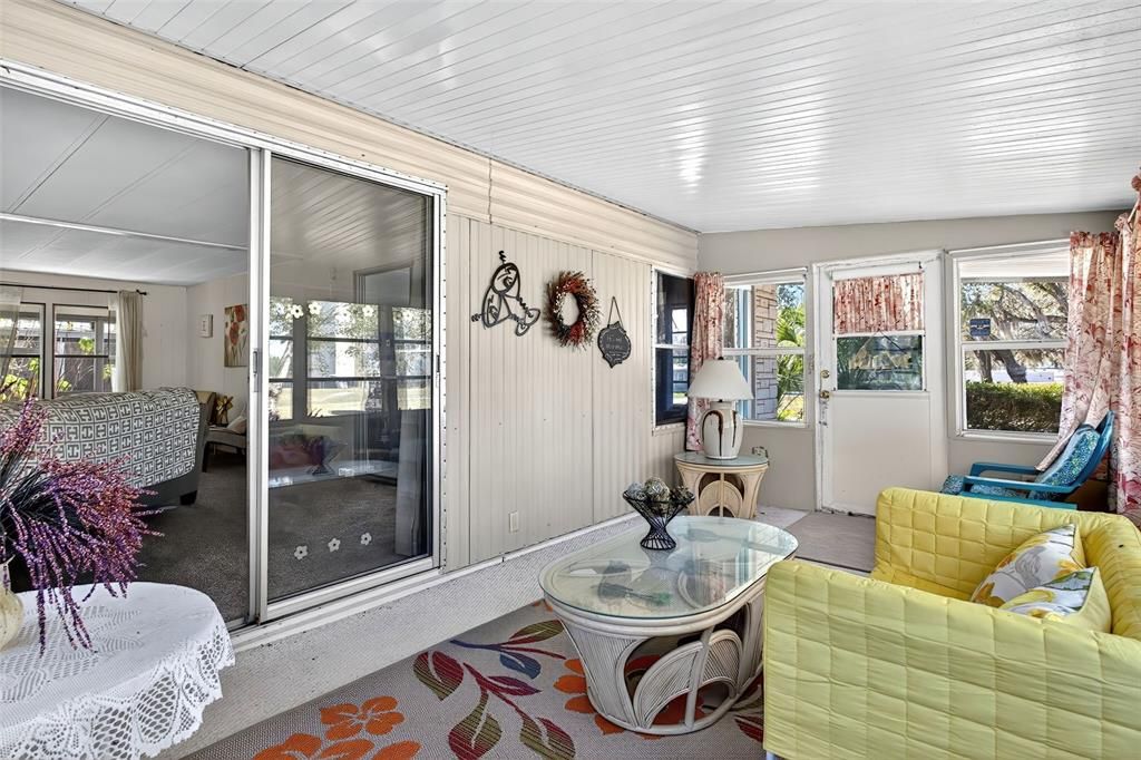 For Sale: $110,000 (2 beds, 2 baths, 1440 Square Feet)