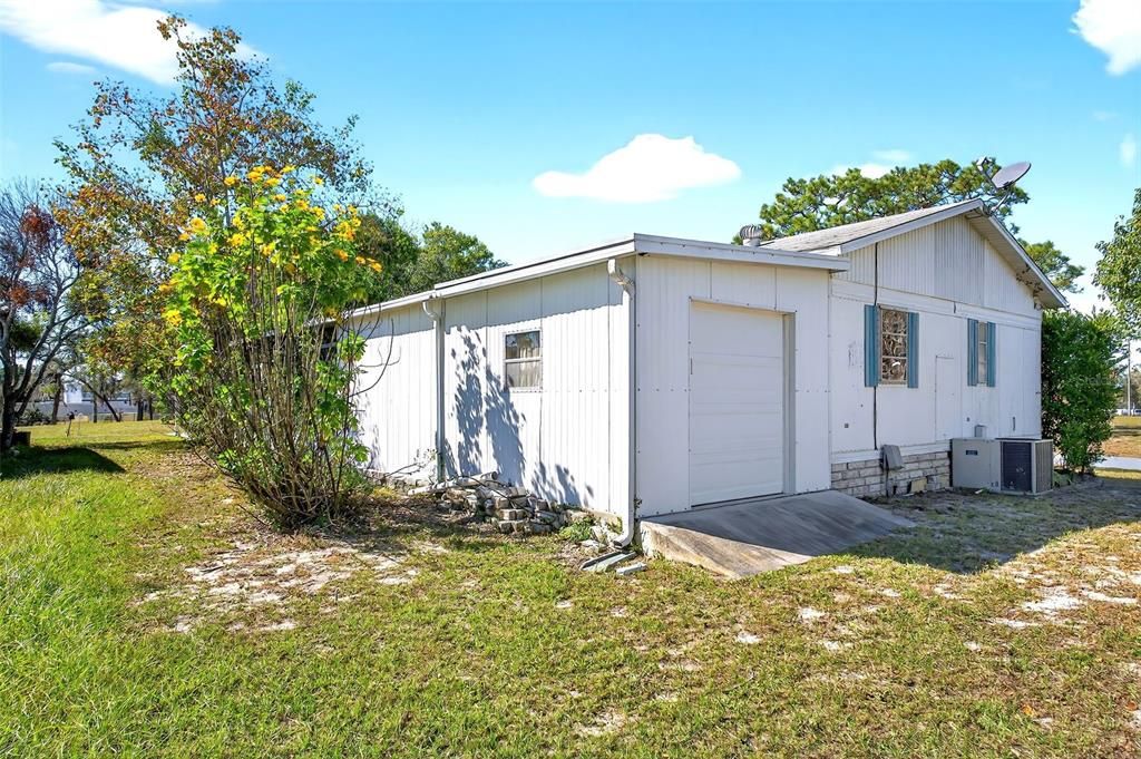 For Sale: $110,000 (2 beds, 2 baths, 1440 Square Feet)