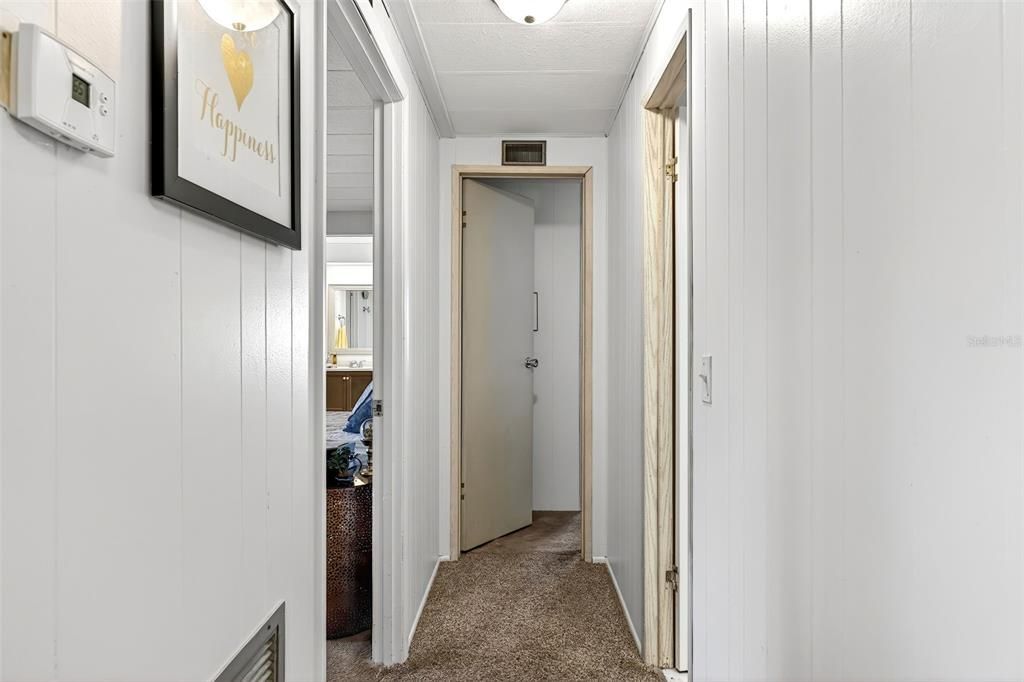 For Sale: $110,000 (2 beds, 2 baths, 1440 Square Feet)