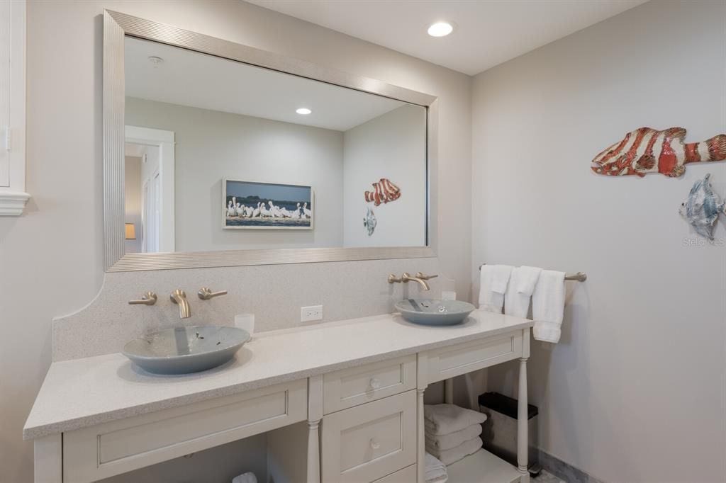 待售: $4,975,000 (3 贝兹, 3 浴室, 3006 平方英尺)