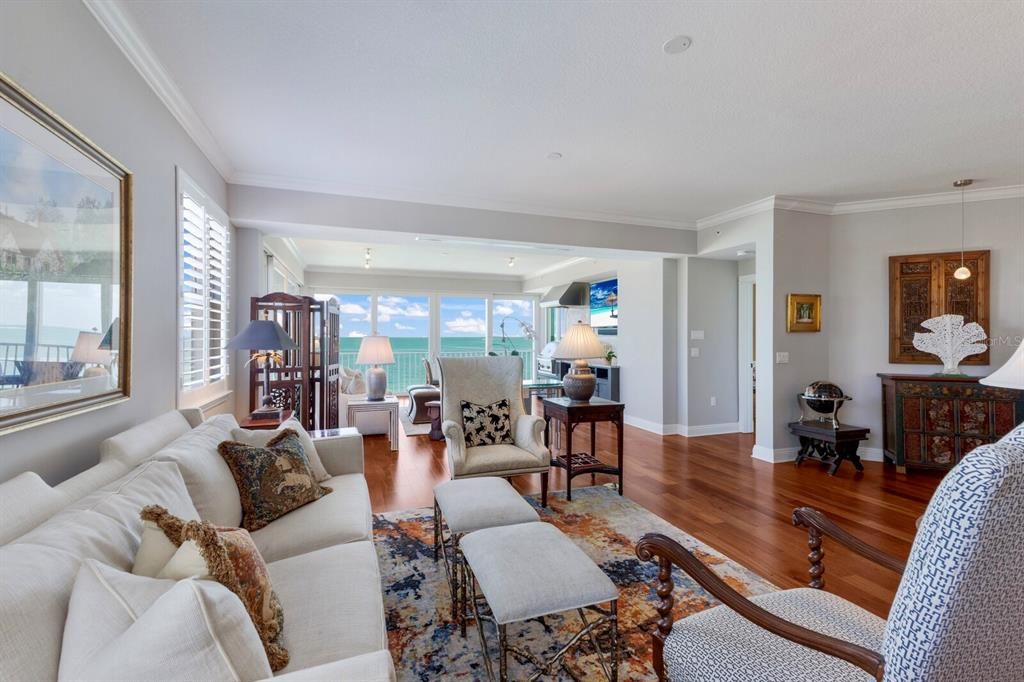 待售: $4,975,000 (3 贝兹, 3 浴室, 3006 平方英尺)