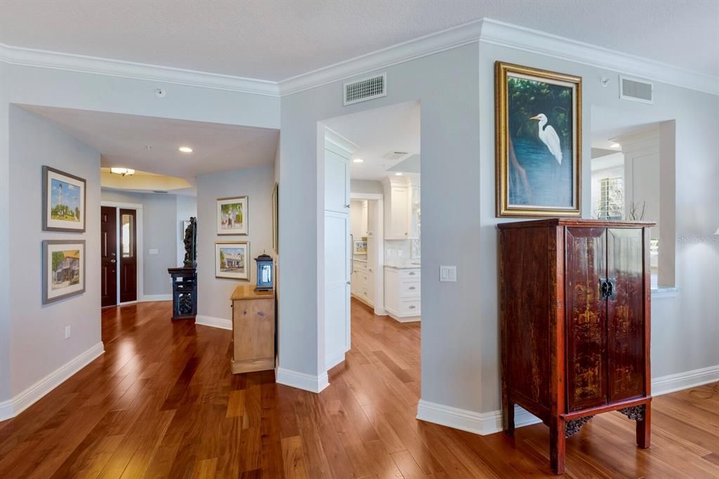 待售: $4,975,000 (3 贝兹, 3 浴室, 3006 平方英尺)