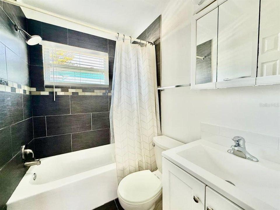 For Rent: $1,675 (1 beds, 1 baths, 500 Square Feet)