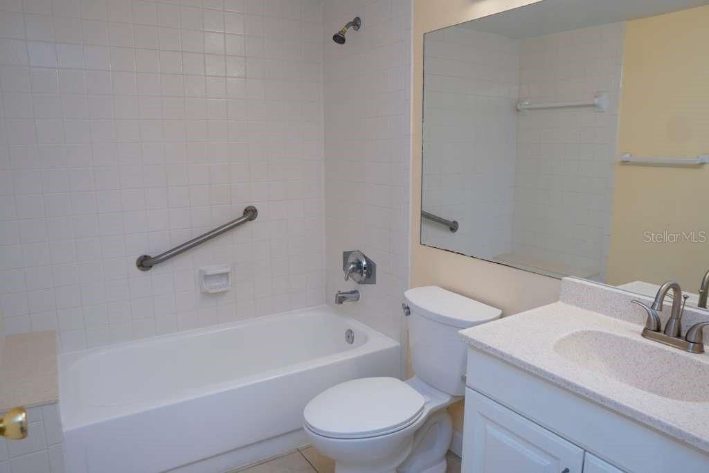 В аренду: $1,650 (2 спален, 2 ванн, 1064 Квадратных фут)