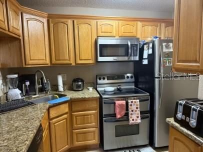 出租: $1,650 (2 贝兹, 2 浴室, 1064 平方英尺)