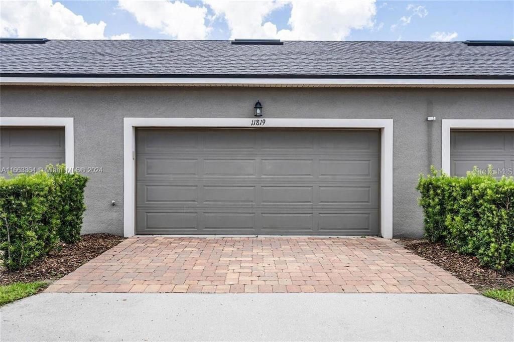 Active With Contract: $2,700 (3 beds, 2 baths, 1760 Square Feet)