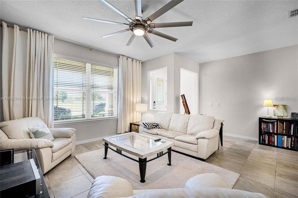 Active With Contract: $2,700 (3 beds, 2 baths, 1760 Square Feet)