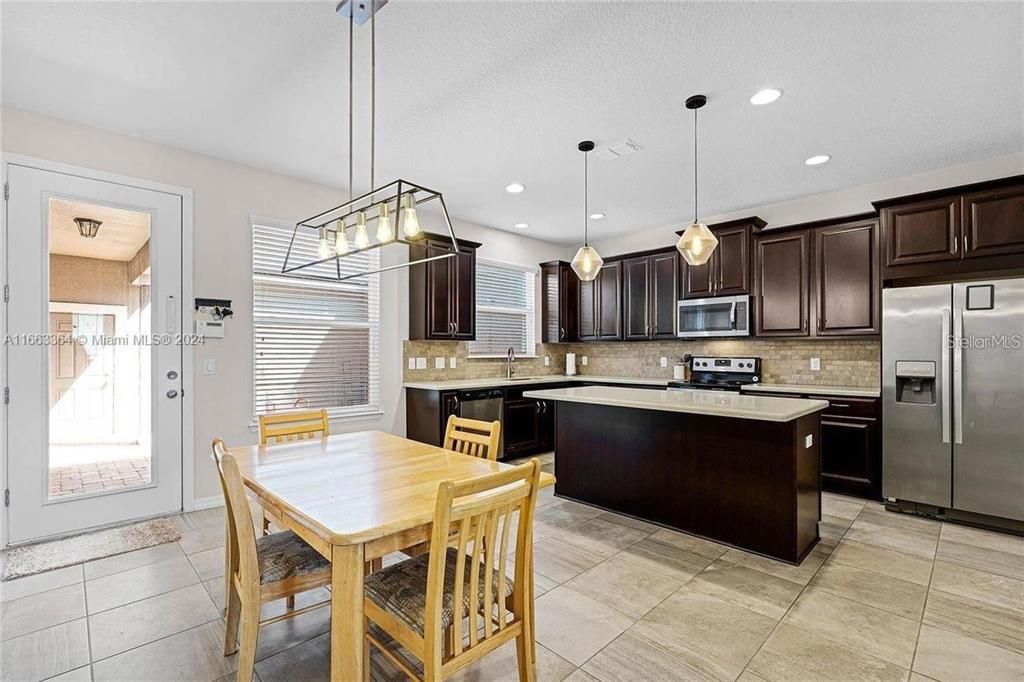 Active With Contract: $2,700 (3 beds, 2 baths, 1760 Square Feet)