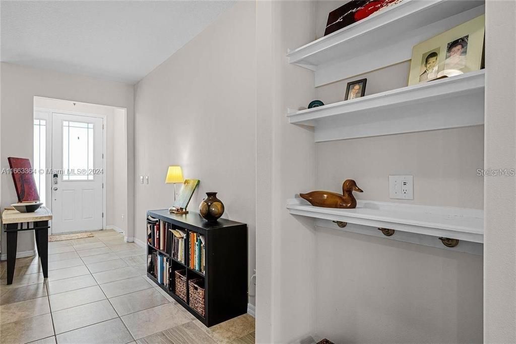 Active With Contract: $2,700 (3 beds, 2 baths, 1760 Square Feet)