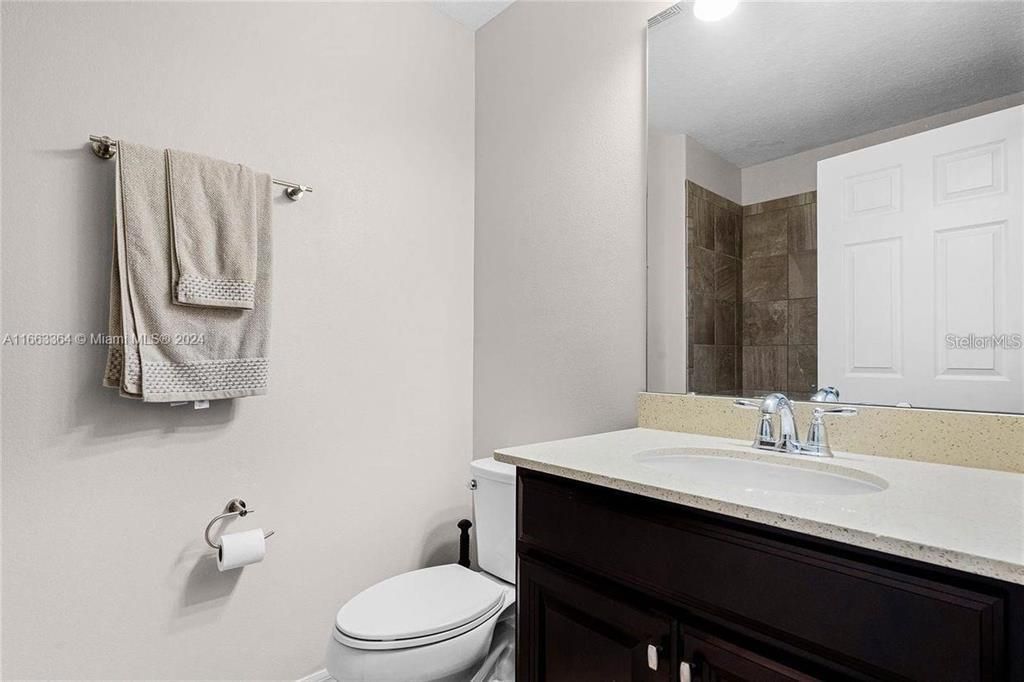 Active With Contract: $2,700 (3 beds, 2 baths, 1760 Square Feet)
