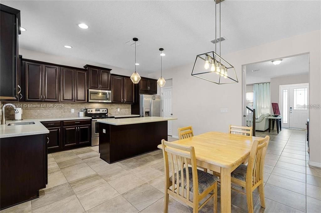 Active With Contract: $2,700 (3 beds, 2 baths, 1760 Square Feet)