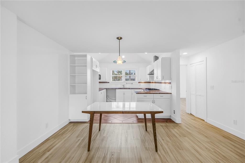 For Sale: $2,125,000 (3 beds, 3 baths, 2151 Square Feet)