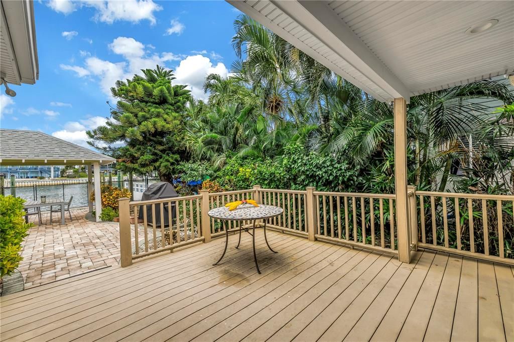 For Sale: $2,125,000 (3 beds, 3 baths, 2151 Square Feet)