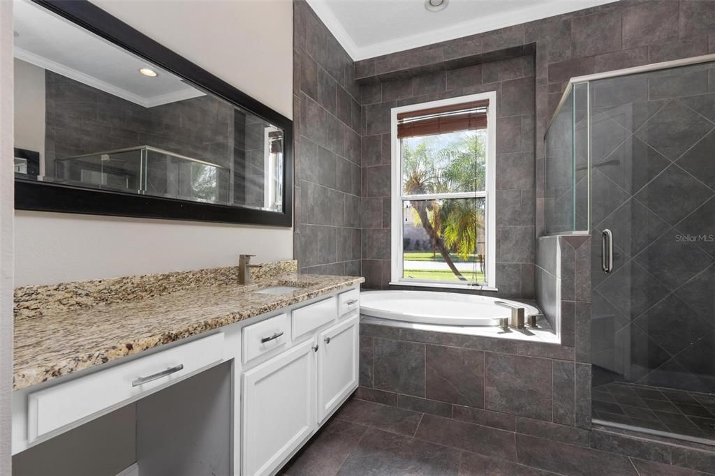 For Rent: $3,000 (4 beds, 3 baths, 2099 Square Feet)