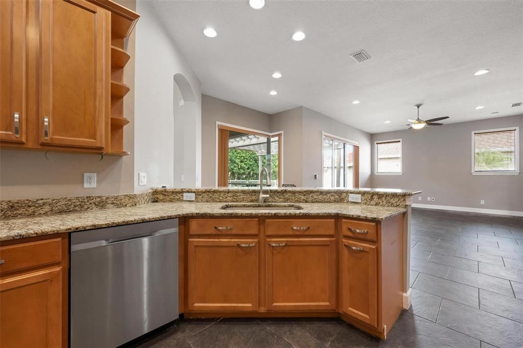 For Rent: $3,000 (4 beds, 3 baths, 2099 Square Feet)