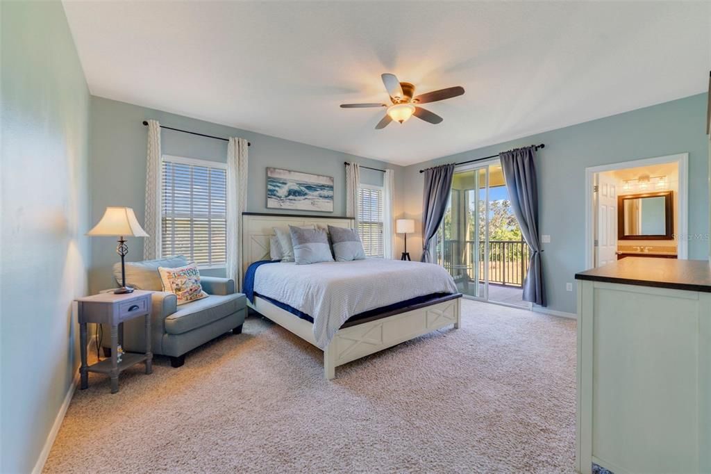 For Sale: $365,000 (3 beds, 2 baths, 1944 Square Feet)