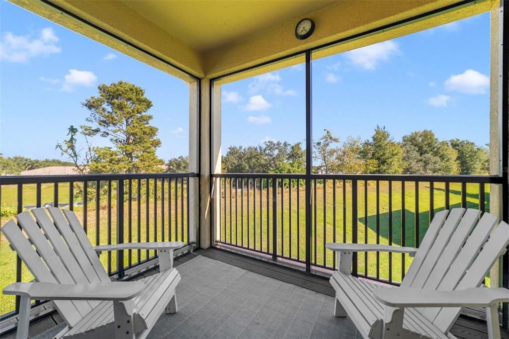 For Sale: $365,000 (3 beds, 2 baths, 1944 Square Feet)