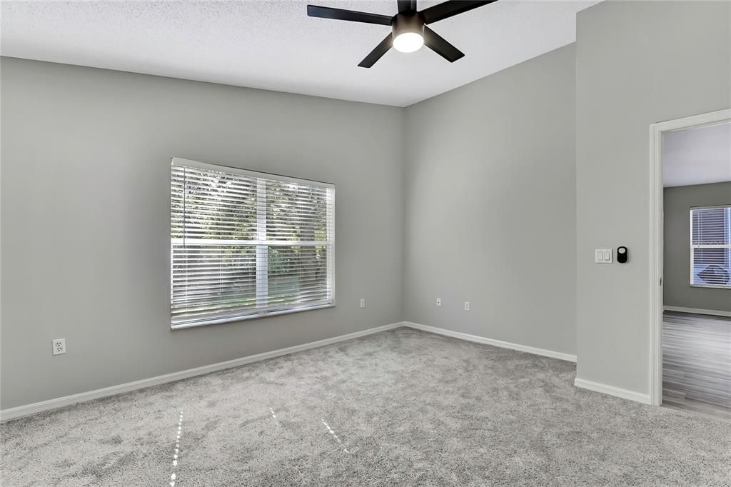 For Sale: $239,900 (2 beds, 2 baths, 1260 Square Feet)