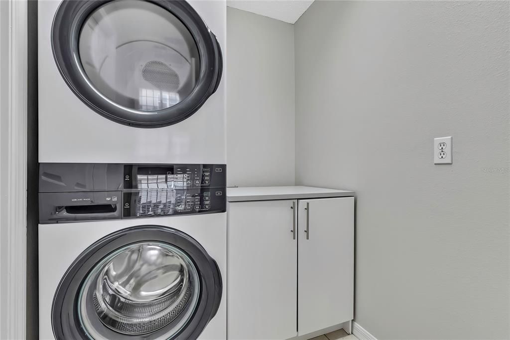 For Sale: $239,900 (2 beds, 2 baths, 1260 Square Feet)