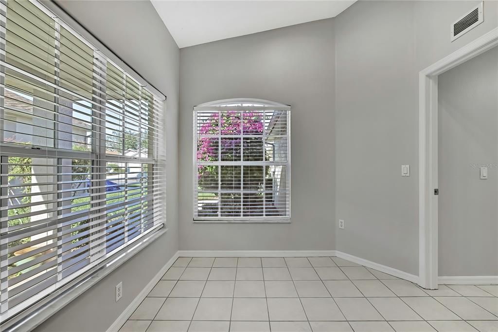 For Sale: $239,900 (2 beds, 2 baths, 1260 Square Feet)