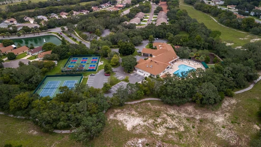 For Sale: $239,900 (2 beds, 2 baths, 1260 Square Feet)