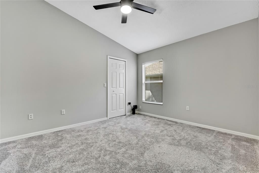 For Sale: $239,900 (2 beds, 2 baths, 1260 Square Feet)