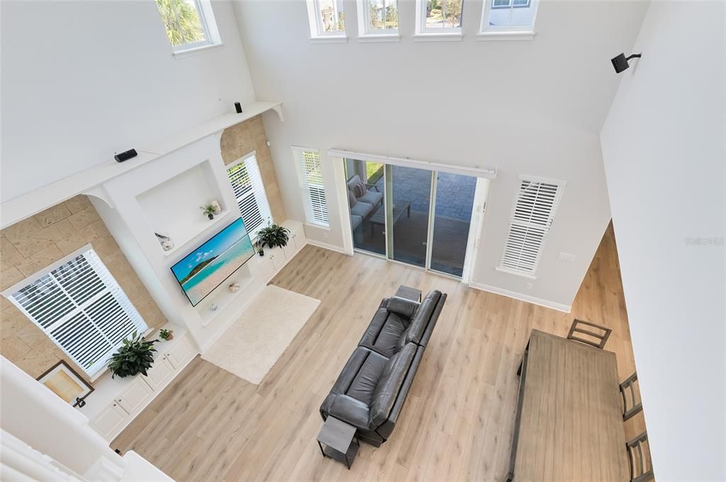 На продажу: $1,125,000 (5 спален, 4 ванн, 3300 Квадратных фут)