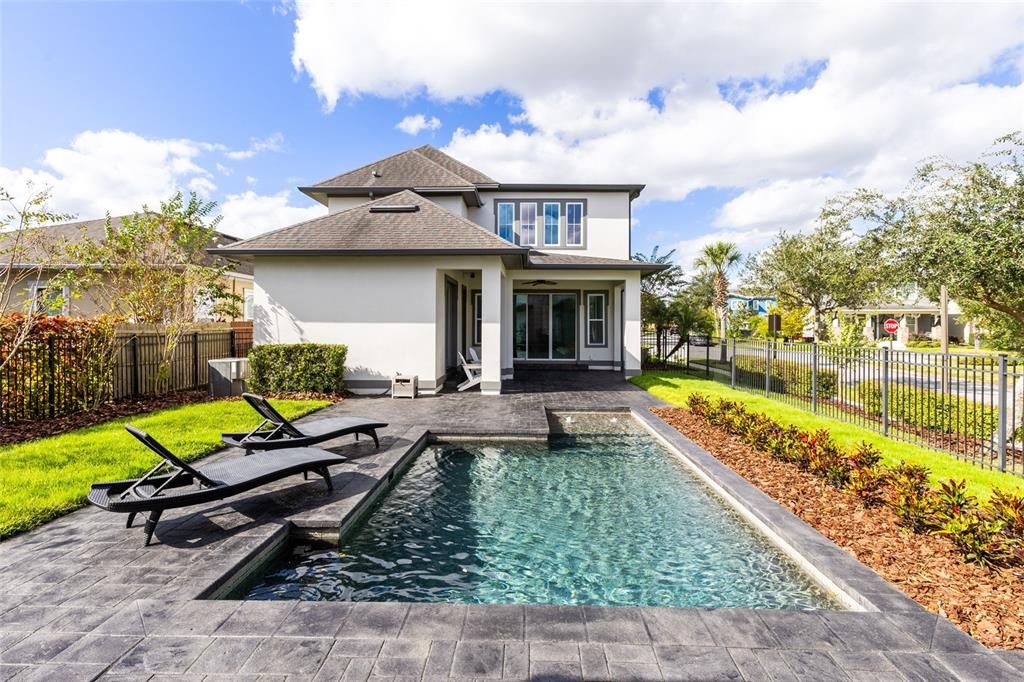 На продажу: $1,125,000 (5 спален, 4 ванн, 3300 Квадратных фут)