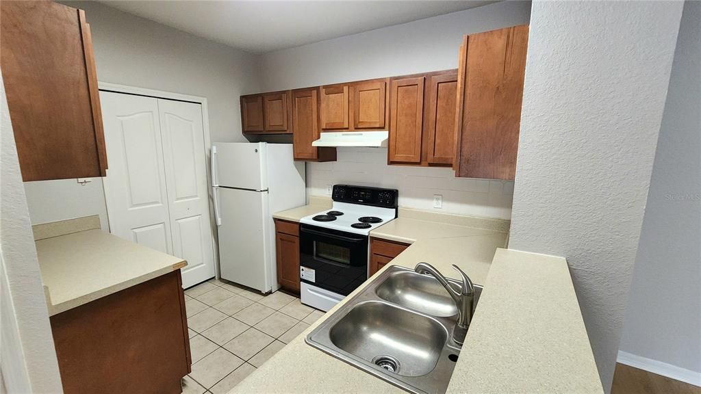 出租: $1,750 (3 贝兹, 2 浴室, 1220 平方英尺)