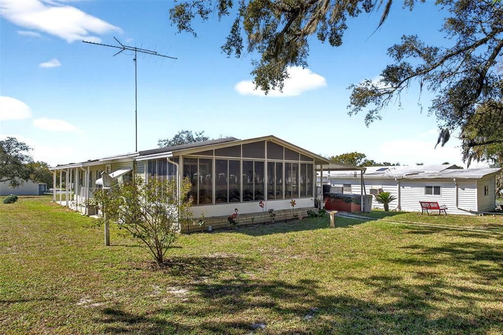 For Sale: $179,900 (3 beds, 2 baths, 1404 Square Feet)