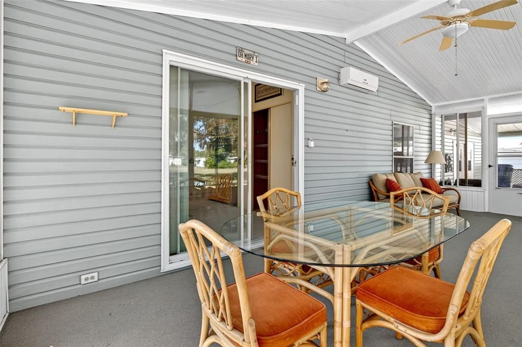 For Sale: $179,900 (3 beds, 2 baths, 1404 Square Feet)